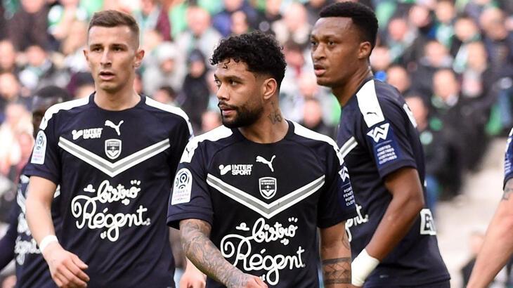 Fransa 1. Futbol Ligi’nde Bordeaux ve Angers, mali nedenlerden dolayı küme düşürüldü