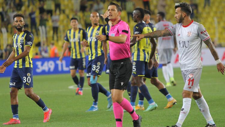 Son Dakika: Fenerbahçe – Antalyaspor maçına damga vuran pozisyon! Golden sonra maçı bıraktılar…