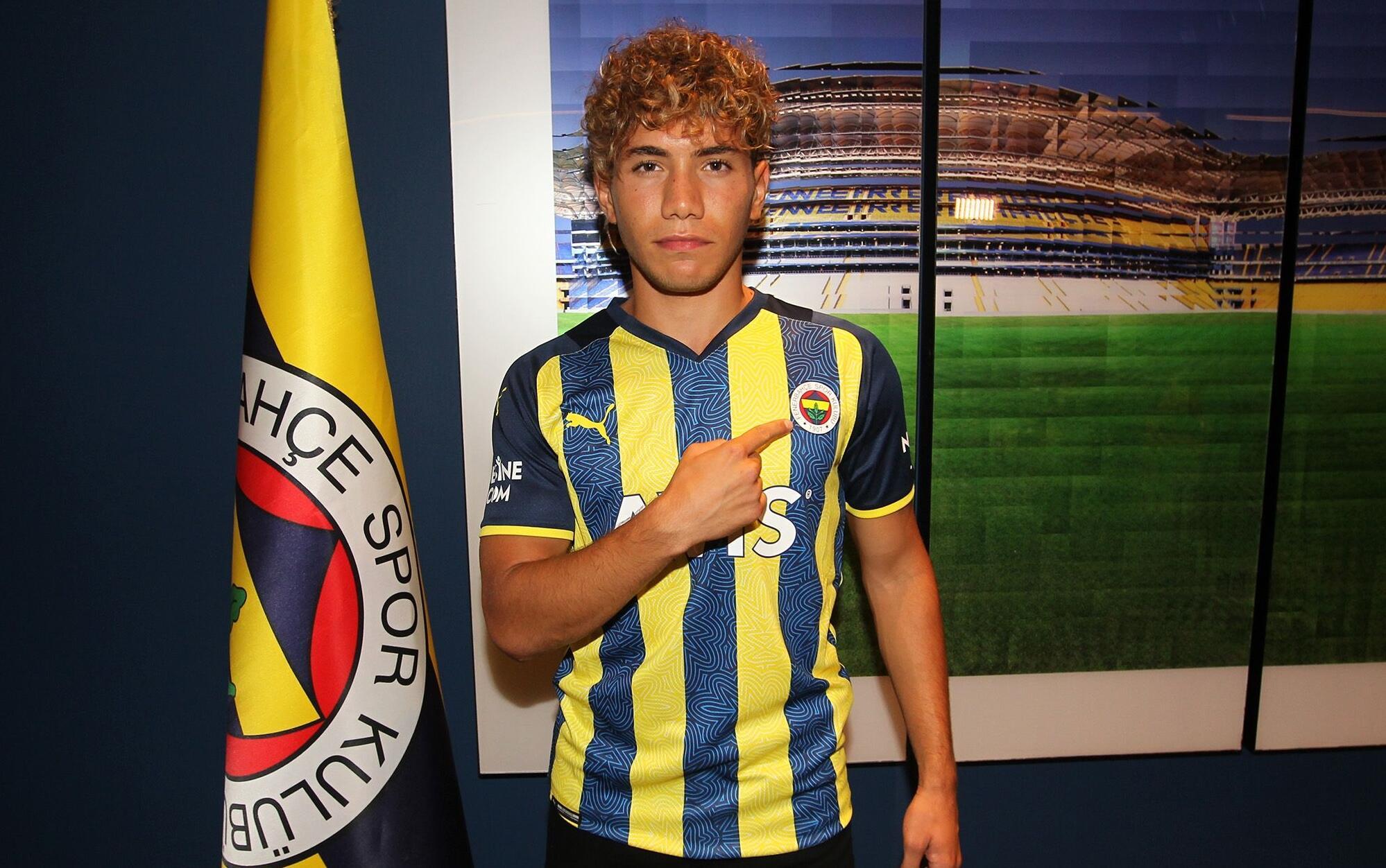 Son dakika: Fenerbahçe, Çağtay Kurukalıp transferini açıkladı! Caner Erkin’in yerine…