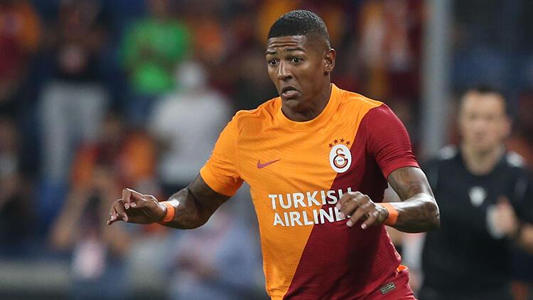 son-dakika-galatasarayda-patrick-van-aanholt-hazir-gorunmedi-HdwEARu9.jpg