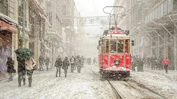 0x0-yagislar-geri-donuyor-meteoroloji-acikladi-20-24-aralik-5-gunluk-hava-tahmini-istanbula-kar-geliyor-mu-istanbu-1703060116422