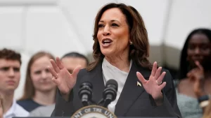 ABD Başkanlık Yarışında Kamala Harris, Donald Trump’ı 4 Puan Geride Bıraktı