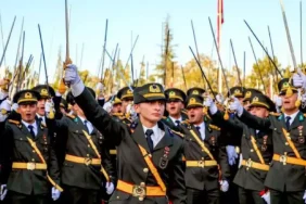 ak-partili-varank-tan-ihraci-istenen-tegmenler-18056084-7818-m