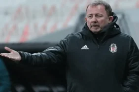 0 2 - Sergen Yalçın'dan Beşiktaş Açıklaması: "Kaosun İçinde Olmak İstemiyorum"