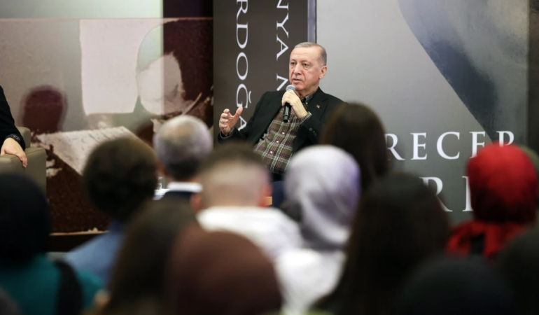 Üniversite Öğrencilerine Müjde: Burs Miktarı %50 Artırıldı