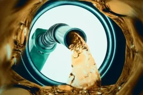 Benzin ve Motorine Zam Kapıda: Yeni Fiyatlar Belli Oldu 2 6785fc2dcf4ec106