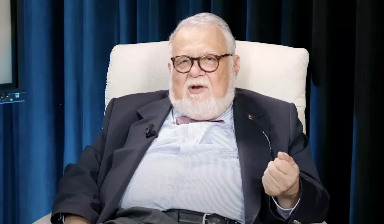 Celal Şengör’den Ege Denizi İçin Yanardağ ve Tsunami Uyarısı!