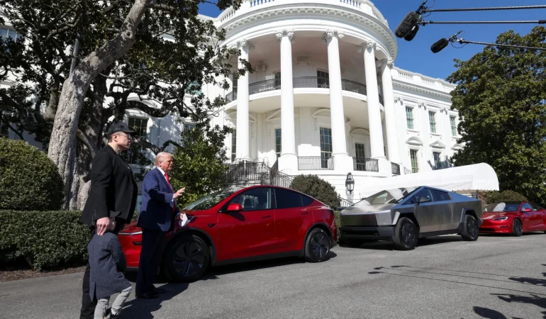 TRUMP’TAN ELON MUSK’A DESTEK: TESLA SATIN ALDI!