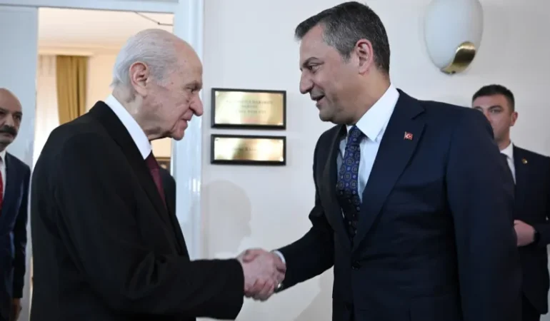 ÖZGÜR ÖZEL’DEN DEVLET BAHÇELİ’YE ÇARPICI DAVET
