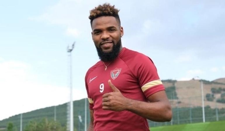 AARON BOUPENDZA HAYATINI KAYBETTİ