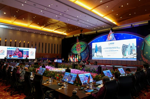 ASYA’DAN TRUMP’A ORTAK TEPKİ!