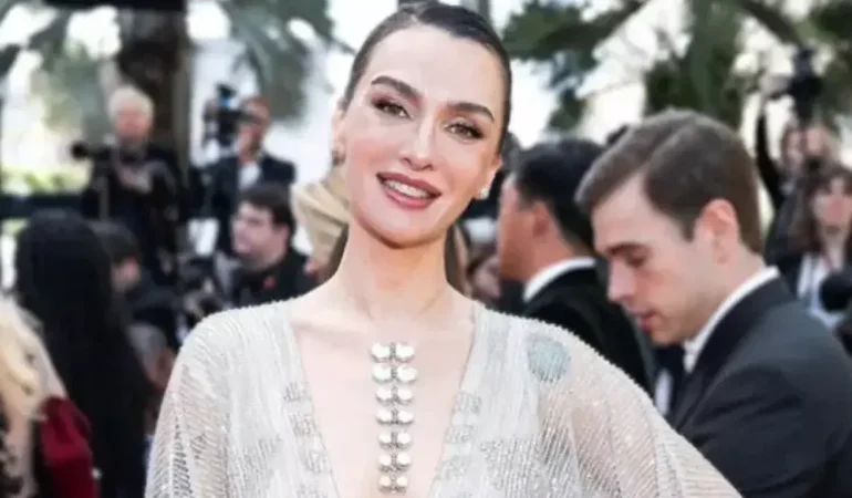 BİRCE AKALAY, 78. CANNES FİLM FESTİVALİ’NDE KIRMIZI HALIDA YÜRÜYECEK