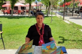 YAZAR: DR. OYA GÖNEN 1 İmza Günümden 1