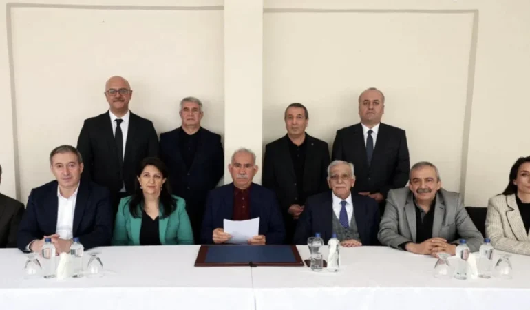 PKK SİLAH BIRAKMA KARARI ALDI