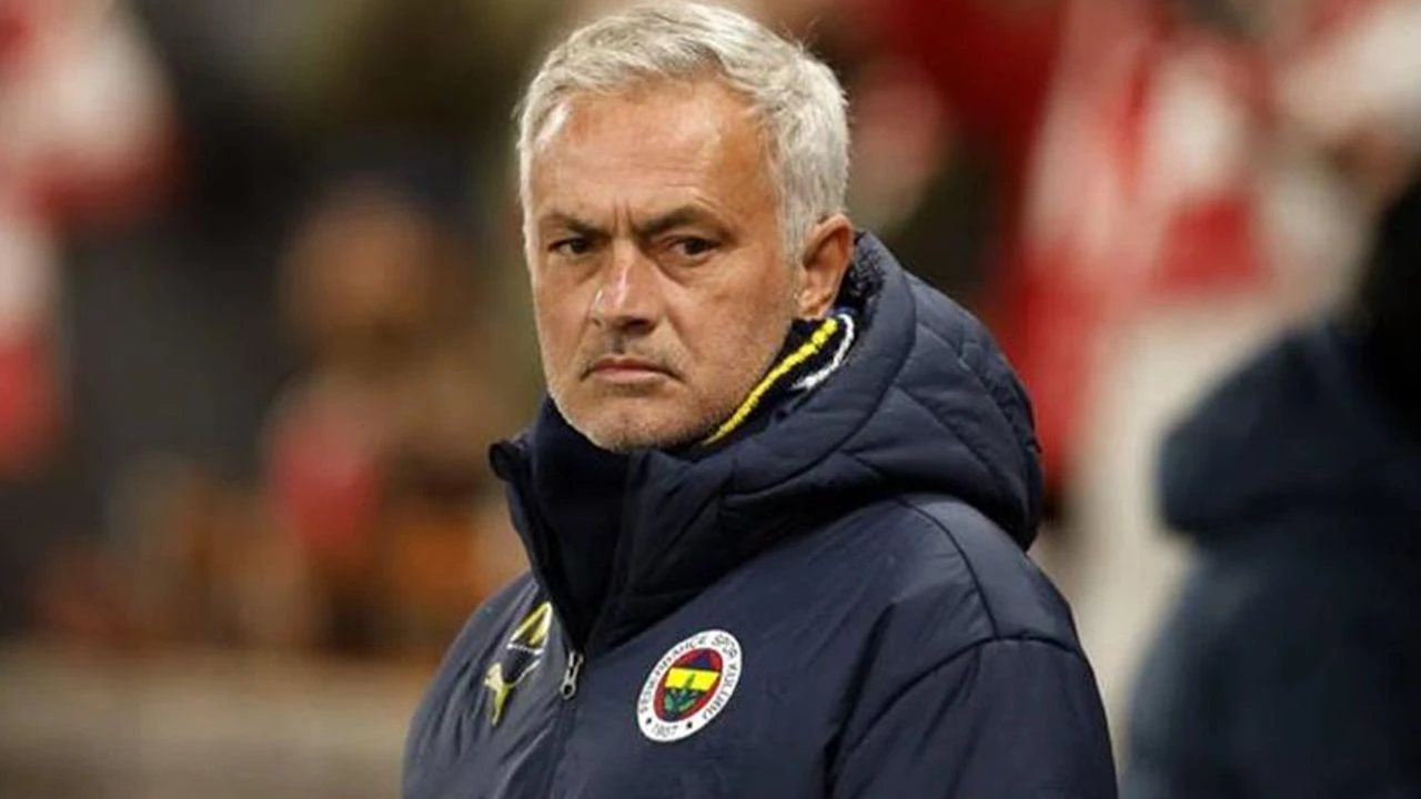 JOSE MOURINHO FENERBAHÇE'DEN AYRILIYOR MU? 3 mourinho-2