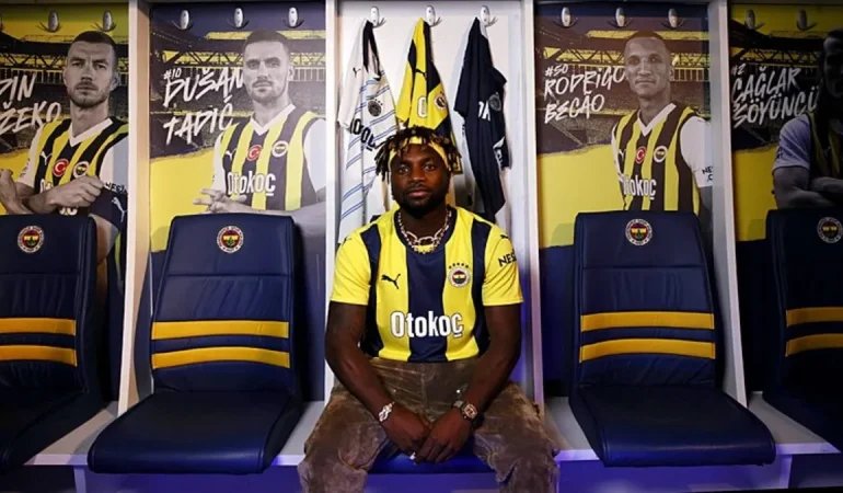 ALLAN SAINT-MAXIMIN FENERBAHÇE’YE VEDA ETTİ