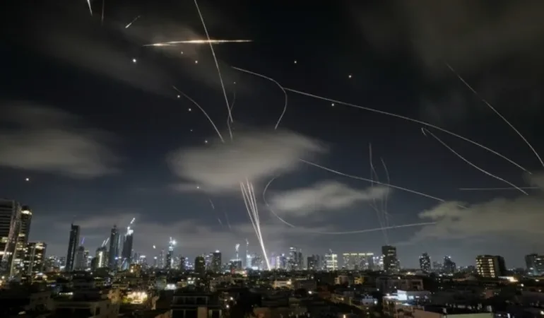 İSRAİL’DEN SERT AÇIKLAMA: “TAHRAN’IN TAMAMI TAHLİYE EDİLMELİ”