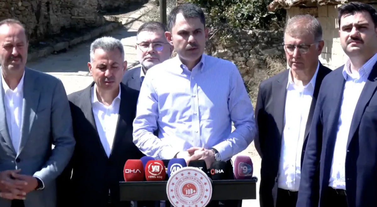 MURAT KURUM: İZMİR VE BİLECİK’TE 415 YAPI AĞIR HASAR GÖRDÜ 3 686921041972a955__w1200xh659