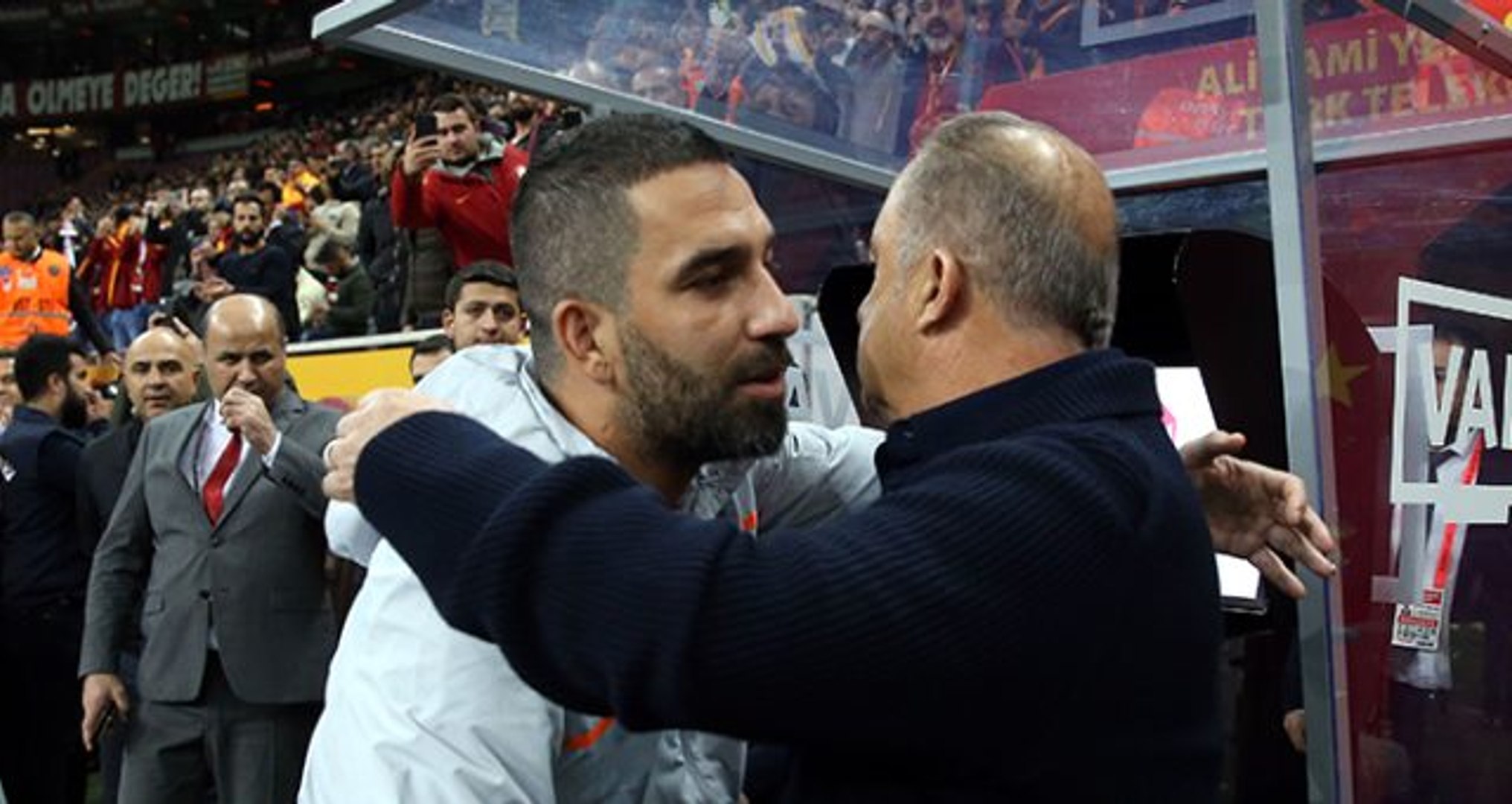 Arda Turan, Shakhtar zaferi sonrası Fatih Terim’i unutmadı 3 Arda Turan'dan Fatih Terim