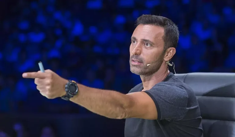 Ünlü sanatçı hastalığını ilk kez açıkladı: Mustafa Sandal’dan trikotillomani itirafı