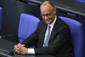 almanyada-merz-donemi-tarihe-gecen-oylamanin-ardindan-koltuguna-oturdu-hjfk