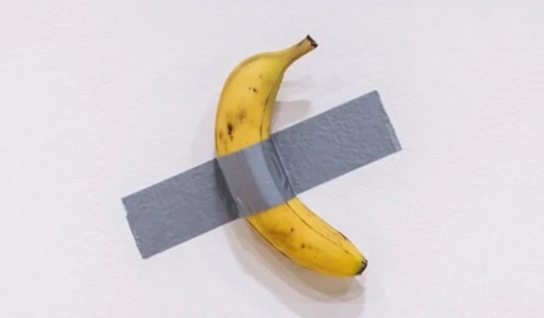 Dünyaca ünlü eser yeniden hedef oldu