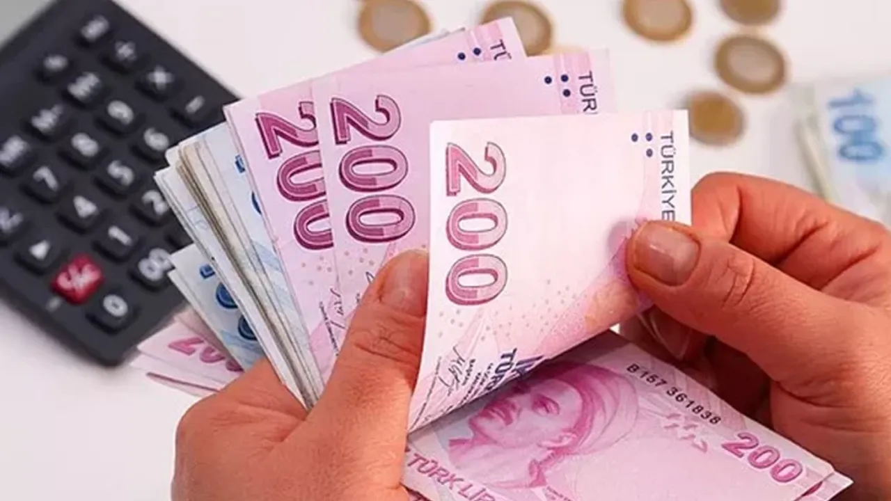 SSK ve Bağ-Kur Emeklilerine Müjde: En Düşük Emekli Maaşı 16.881 TL Oldu 2 en-dusuk-sgk-emekli-ayligi-8-bin-982-lira-oldu-1688544809