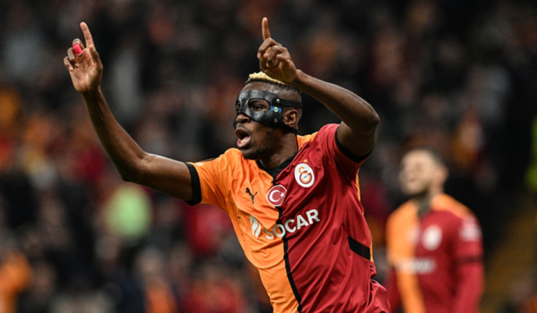 İtalyan Basını Şaşkın: Galatasaray Osimhen’e Servet Ödedi
