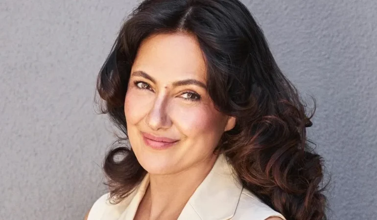 Fenerbahçe Lansmanında Meltem Cumbul’un Kıyafeti Tartışma Yarattı