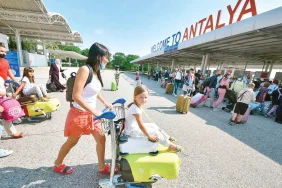 yerli-turist-kiymete-bindi-q4ha