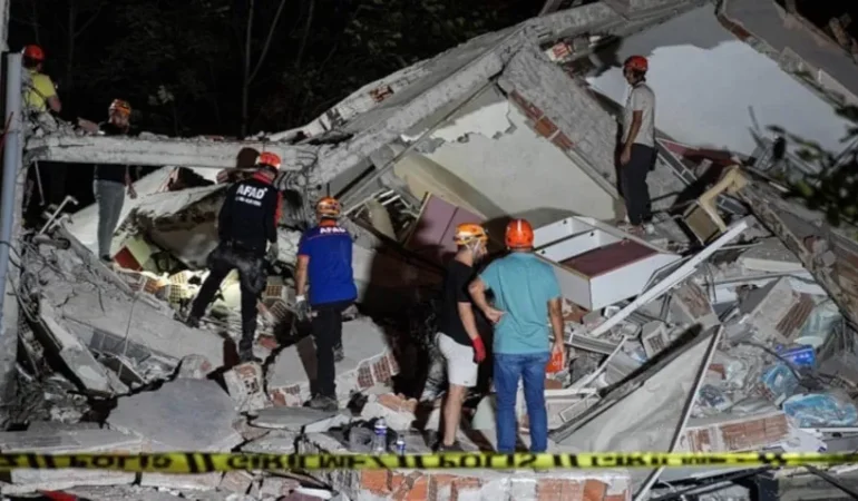 DEPREMDE YIKILAN BİNADA ‘KOLON KESME’ ŞÜPHESİ