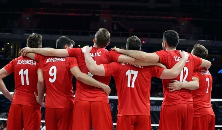 Voleybolda Tarih Yazılıyor: Filenin Efeleri Yarı Final Kapısını Aralıyor