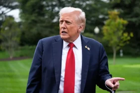 251001-donald-trump-vl-1237p-008f6b