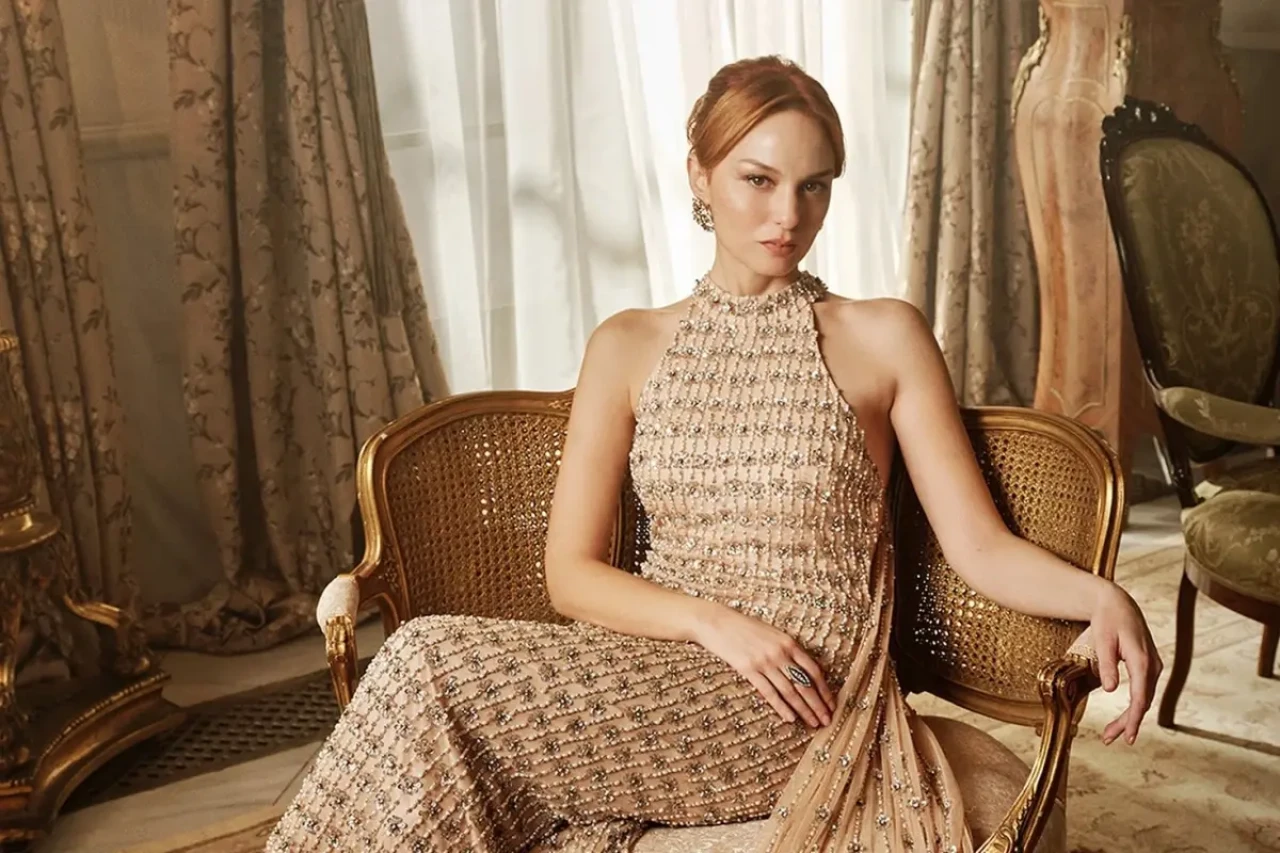 ANNE ACISI HÂLÂ YÜREKLERDE: NİLPERİ ŞAHİNKAYA O EVE BİR BUÇUK AY SONRA GİDEBİLDİ 2 3260-intihar-girisiminde-bulundugu-one-surulen-nilperi-sahinkayanin-menajerinden-ilk-aciklama