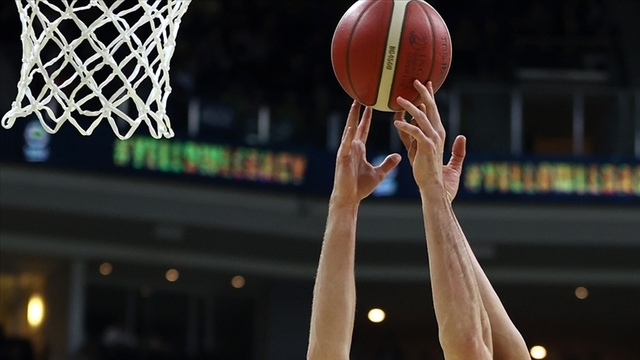 POTA DERBİSİNDE FENERBAHÇE GALATASARAY’I DEVİRDİ!