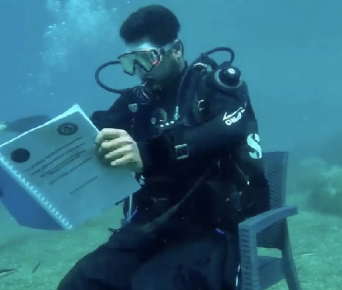 DALGIÇ EĞİTMENİNDEN ÇANAKKALE BOĞAZI’NDA 36 SAATLİK REKOR DENEMESİ 2 68ff1488d1eca112__w1200xh1020