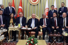 gelecek-partisi-erdogan-davutoglu-fotografina-aciklama