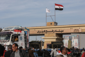 Refah Sınır Kapısı Yeniden Faaliyette! 2 israil-ordusu-refah-sinir-kapisindan-cekildi-re7e