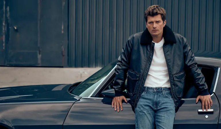 Kıvanç Tatlıtuğ’dan Yılın İşbirliği!