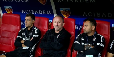 sok-gelismeye-bak-besiktas-kara-kara-dusunuyor-6-milyon-euro-buhar-oldu-9a8511