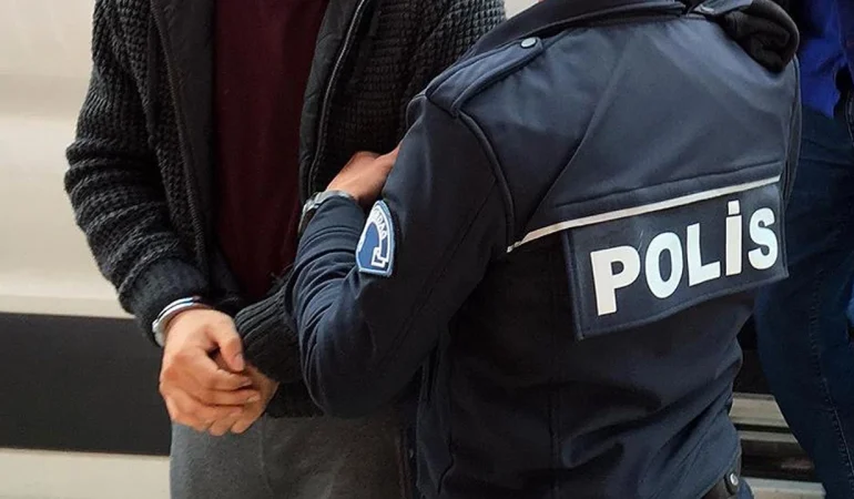 ÜNLÜ TURİZMCİLER GÖZALTINDA: TÜRKİYE’DE BÜYÜK SORUŞTURMA OPERASYONU