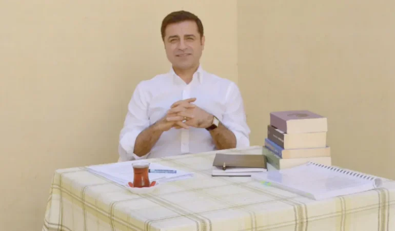 DEVLET BAHÇELİ: SELAHATTİN DEMİRTAŞ’IN TAHLİYESİ TÜRKİYE İÇİN HAYRLI OLUR