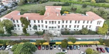 692012035fe73445__w1200xh675