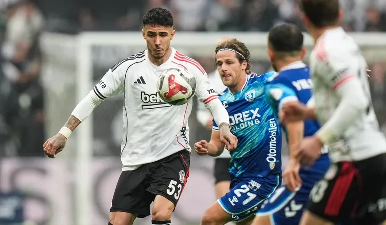 BEŞİKTAŞ – SAMSUNSPOR MAÇINDA İLK 11’LER NETLEŞTİ: KARTAL, EVİNDE KAZANIP YÜKSELİŞE GEÇMEK İSTİYOR