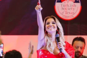 GÜLBEN ERGEN ABD TURNESİNDE BORNOZLU HALİYLE GÜNDEM OLDU 3 gulben-ergen-amerika-turnesine-dallastan-basladi