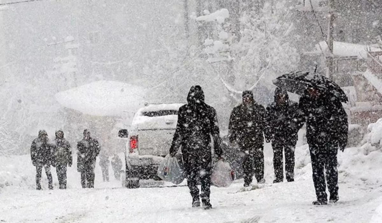 Meteoroloji’den Kritik Kar Uyarısı: “O Gün Her Yer Beyaza Bürünecek!” — Türkiye Genelinde 6 İl İçin Yoğun Kar Alarmı ve Mevsimsel Etkiler
