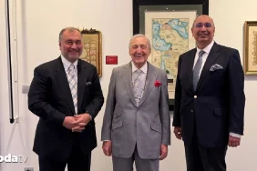 MURAT ÜLKER VE RAHMİ KOÇ BALIKÇIDA BİR ARAYA GELDİ! İŞ DÜNYASININ DEV BULUŞMASI 2 rahmi-koctan-murat-ulkere-ziyaret-sz2u