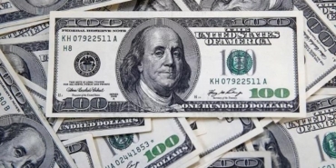 yil-sonu-dolar-kuru-beklentileri-geriledi-10590