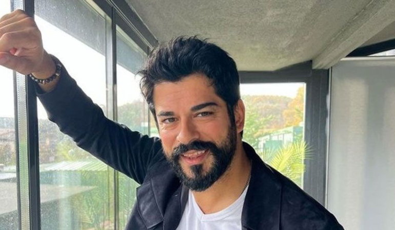 Burak Özçivit Rusya’da Büyük Ödül Aldı