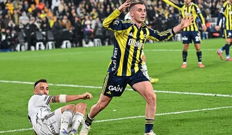 KEREM AKTÜRKOĞLU’NDAN DUYGULANDIRAN ANLAR: YILDIZ FUTBOLCUNUN YAŞADIĞI BÜYÜK ÜZÜNTÜ GÜNDEM OLDU